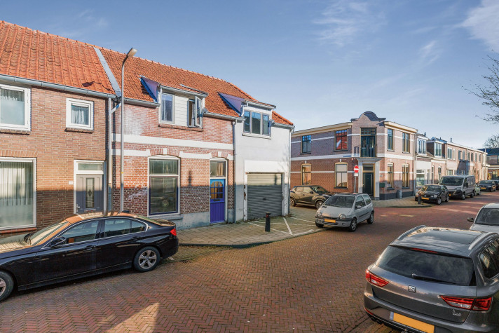 Bekijk foto 1/5 van house in Deventer