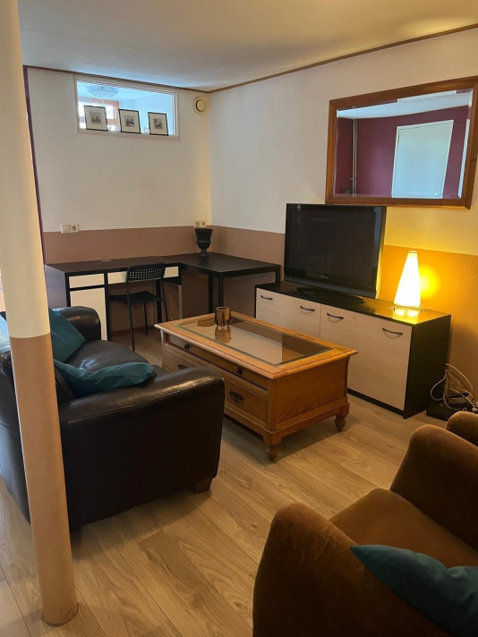 View photo 1/8 of apartment in Rotterdam