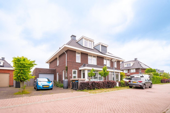 Bekijk foto 1/29 van house in Alkmaar