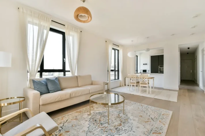 View photo 1/32 of apartment in Amsterdam