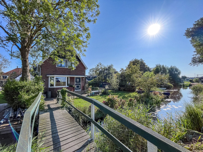 View photo 1/5 of house in Zaandam