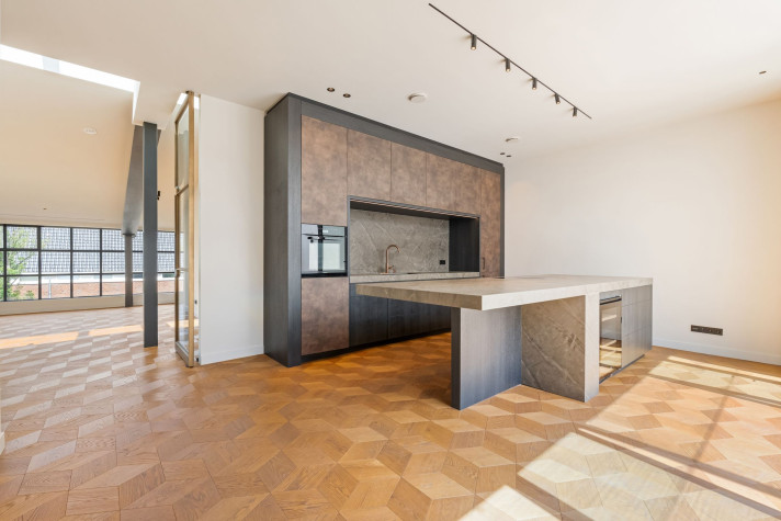 Bekijk foto 1/5 van apartment in Amsterdam