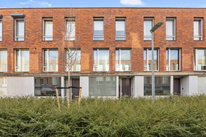 Bekijk foto 1/5 van house in Hilversum