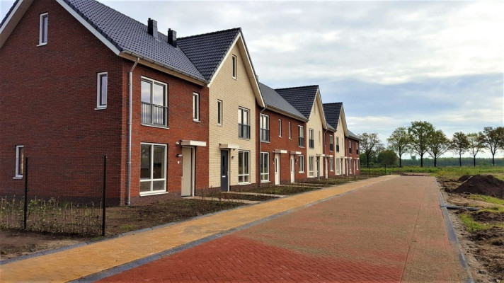 Bekijk foto 1/5 van house in Steenwijkerland