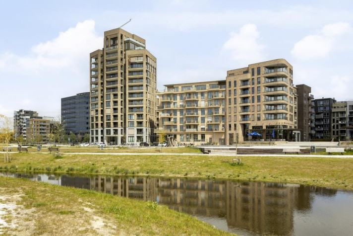 Bekijk foto 1/5 van apartment in Diemen