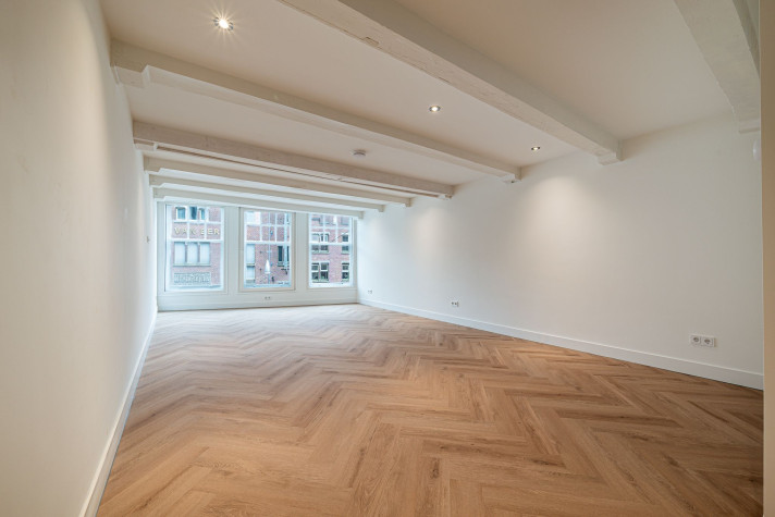 Bekijk foto 1/5 van apartment in Amsterdam