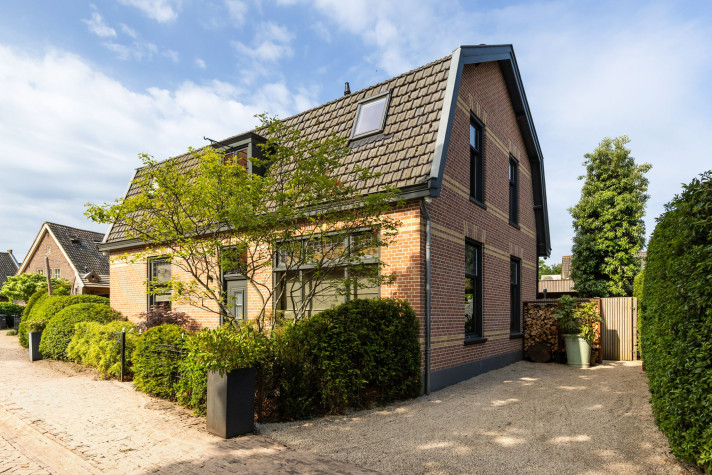 View photo 1/4 of house in Huizen