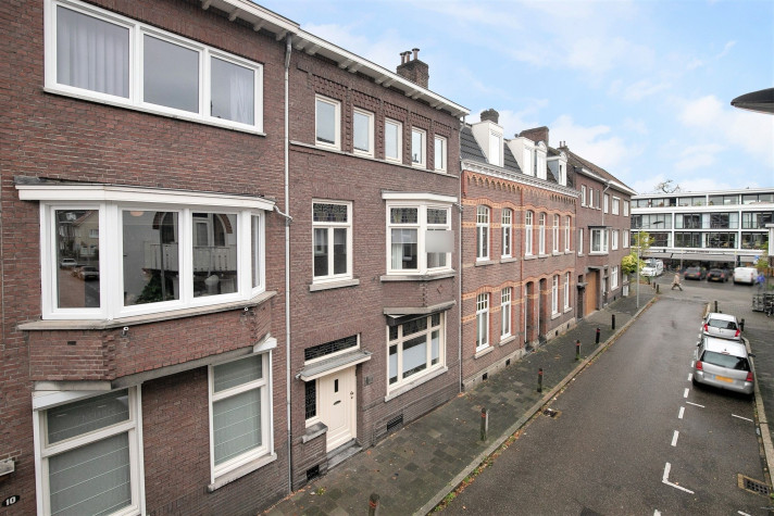 Bekijk foto 1/5 van house in Maastricht