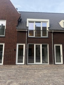 Family home in Best
