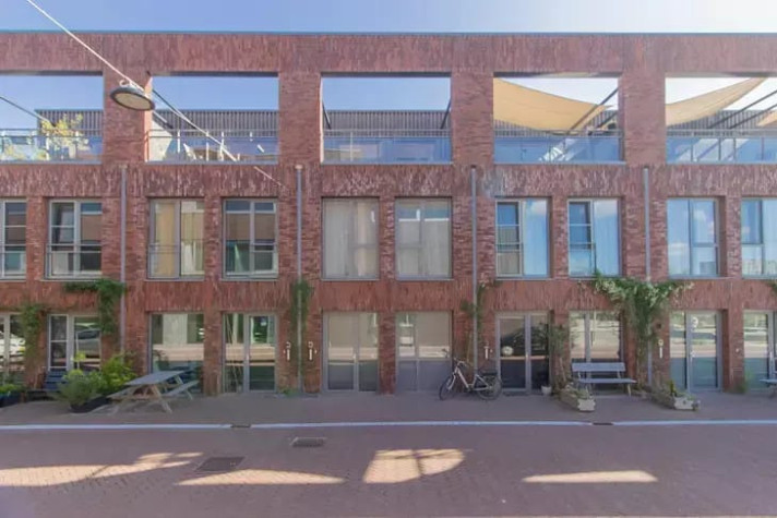 View photo 1/5 of house in Amsterdam