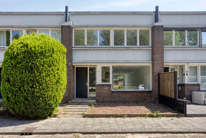 Bekijk foto 1/5 van house in Almere