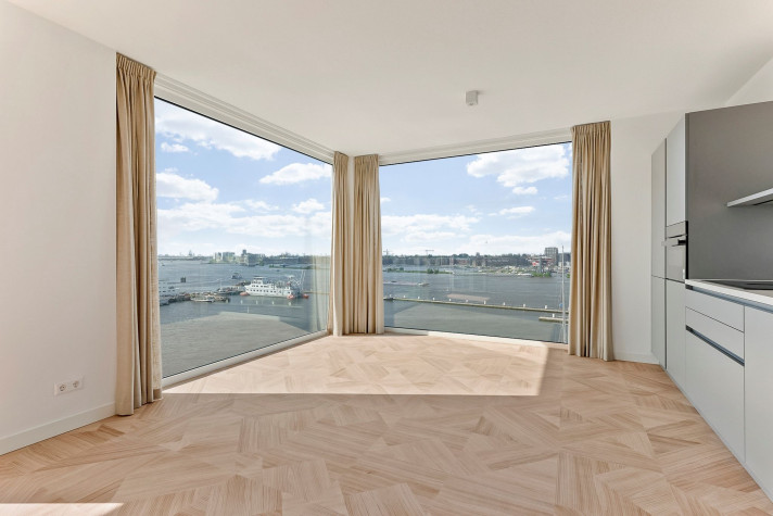 Bekijk foto 1/5 van apartment in Amsterdam