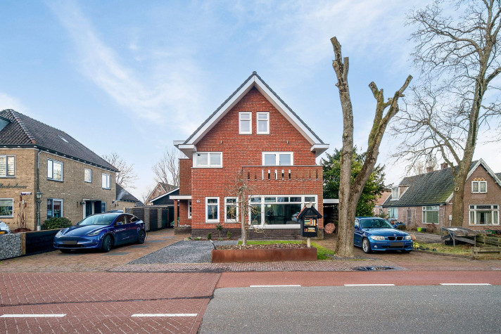 Bekijk foto 1/5 van house in Dijk en Waard