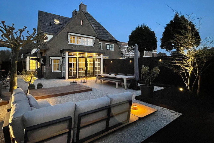 Bekijk foto 1/5 van house in Laren