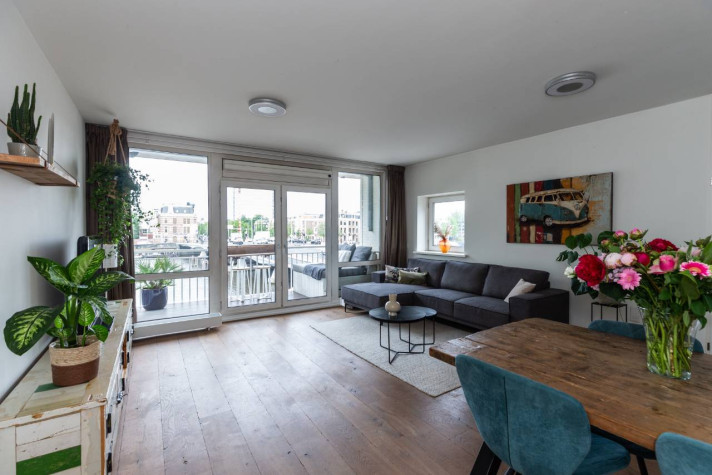 View photo 1/5 of apartment in Amsterdam