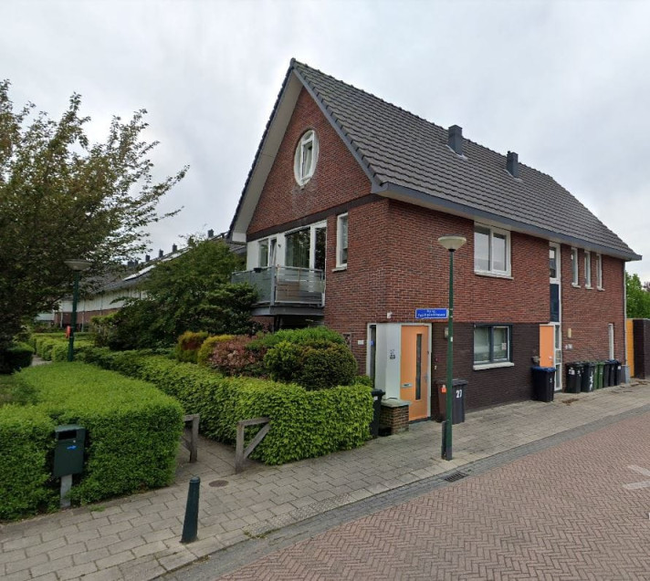 Bekijk foto 1/2 van house in Leersum