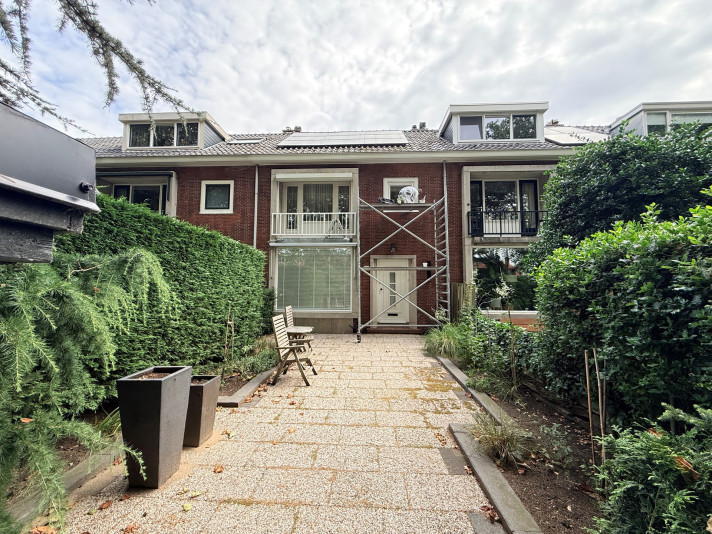 View photo 1/44 of house in Rotterdam