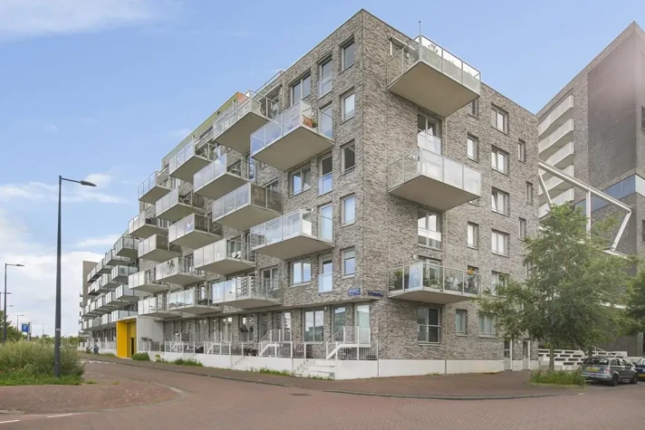 Bekijk foto 1/32 van apartment in Amsterdam