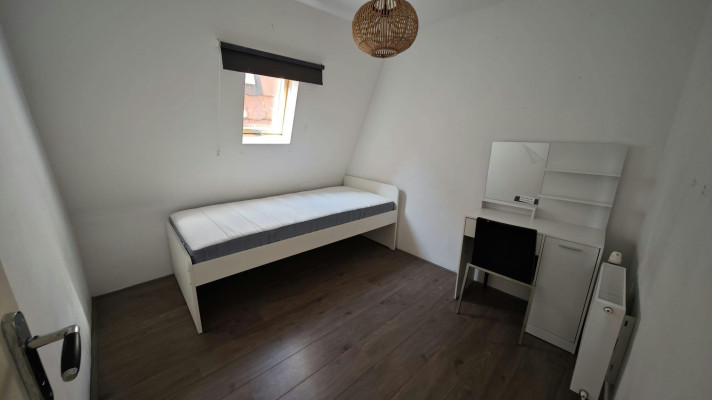 Kamer aan de Westlandsestraat in ‘s-Gravenhage (957433)