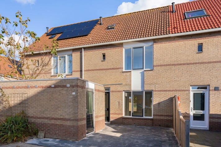 Bekijk foto 1/5 van house in Lelystad