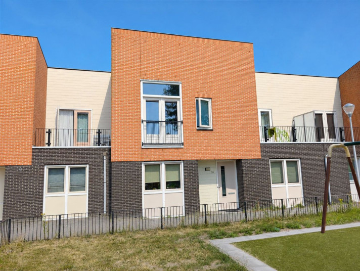Bekijk foto 1/5 van house in Nieuw-Vennep