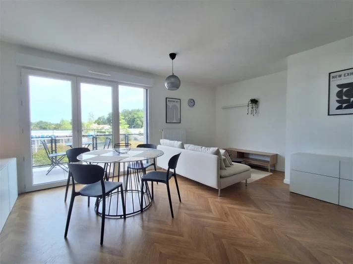 Voir la photo 1/6 du type apartment à La Roche-sur-Yon