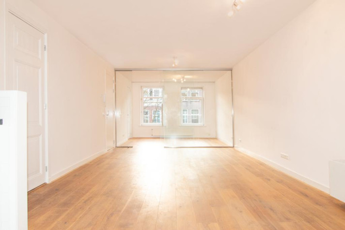 Bekijk foto 1/5 van apartment in Amsterdam