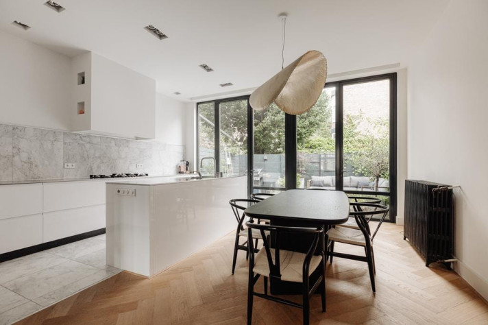 View photo 1/5 of house in Amsterdam