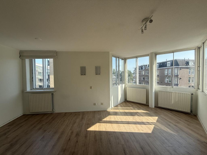 Bekijk foto 1/5 van apartment in Amsterdam
