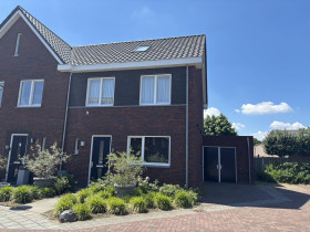 Dom — Deurne