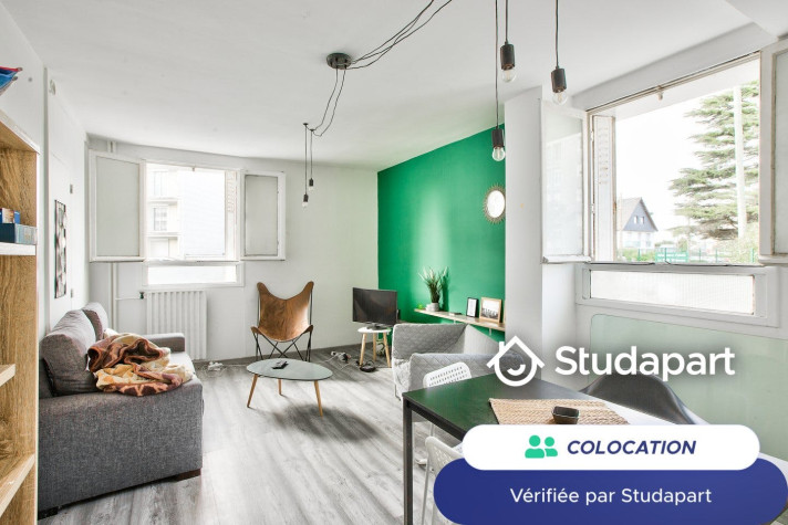 Voir la photo 1/8 du type room à Saint-Brieuc
