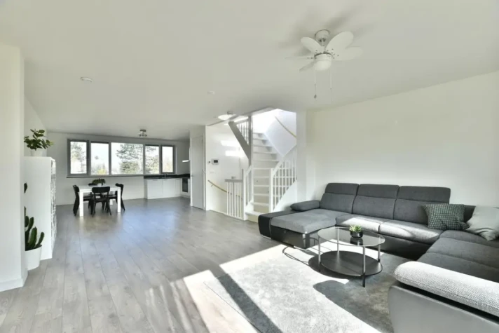 View photo 1/20 of apartment in Amsterdam