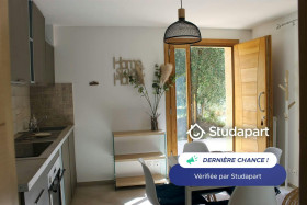 Appartement à Le Rouret