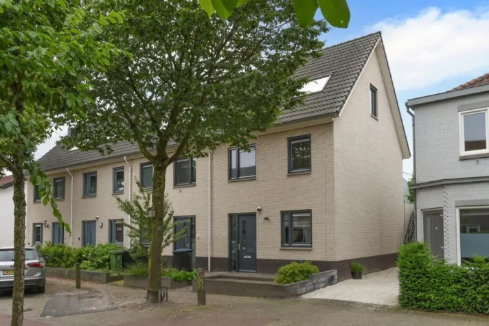 View photo 1/10 of house in Hilversum