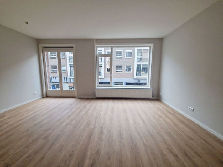 View photo 1/9 of apartment in Rotterdam
