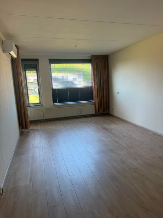 View photo 1/3 of house in Ooststellingwerf