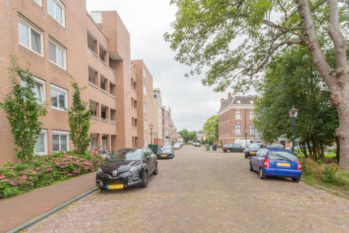 View photo 1/17 of apartment in Haarlem
