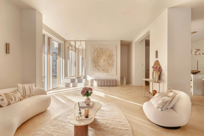 View photo 1/10 of apartment in Amsterdam