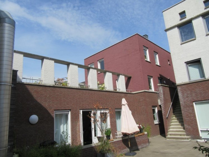 View photo 1/25 of house in 's-Hertogenbosch