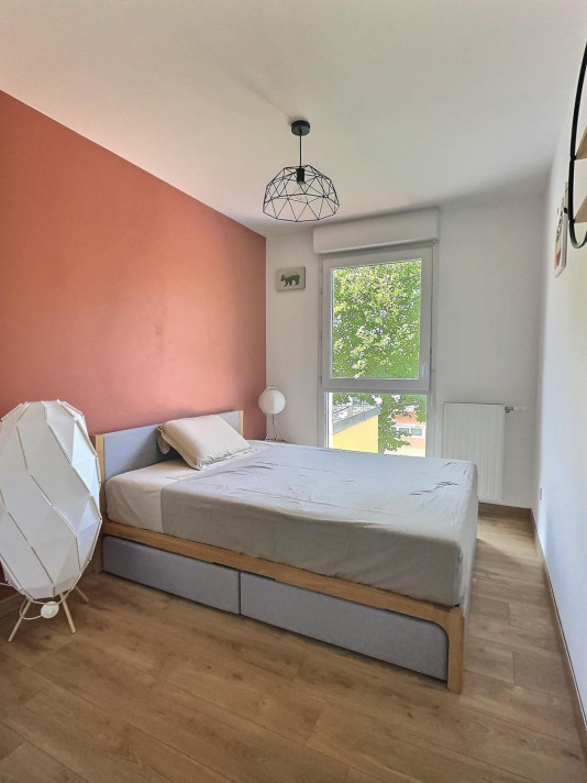Voir la photo 1/7 du type apartment à Guyancourt