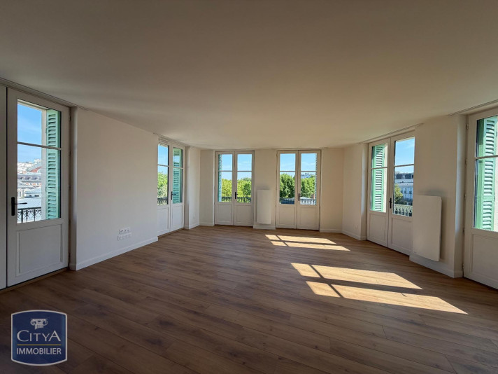 Voir la photo 1/18 du type apartment à Vichy