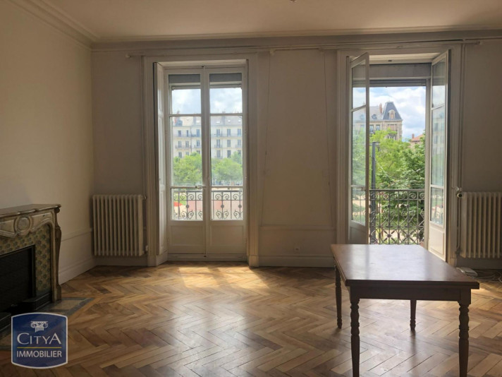 Voir la photo 1/9 du type apartment à Grenoble