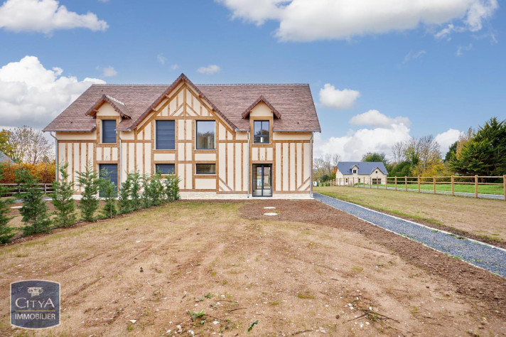 Voir la photo 1/13 du type house à Bonneville-sur-Touques