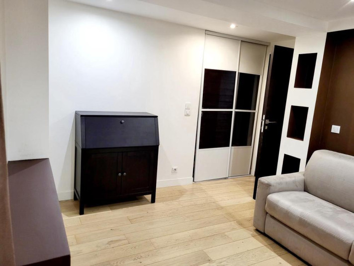 Voir la photo 1/6 du type apartment à Bezons