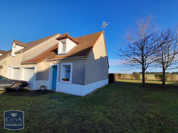 Voir la photo 1/8 du type house à Issoudun