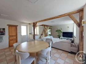 Maison à Thuré