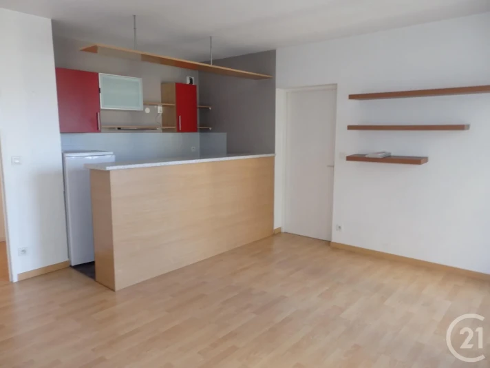 Voir la photo 1/8 du type apartment à Le Mans