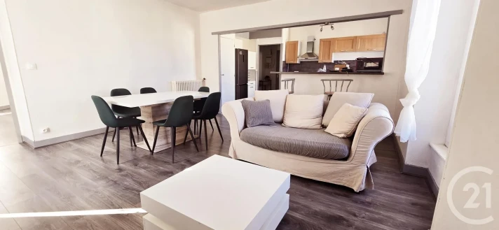 Voir la photo 1/11 du type apartment à Rodez
