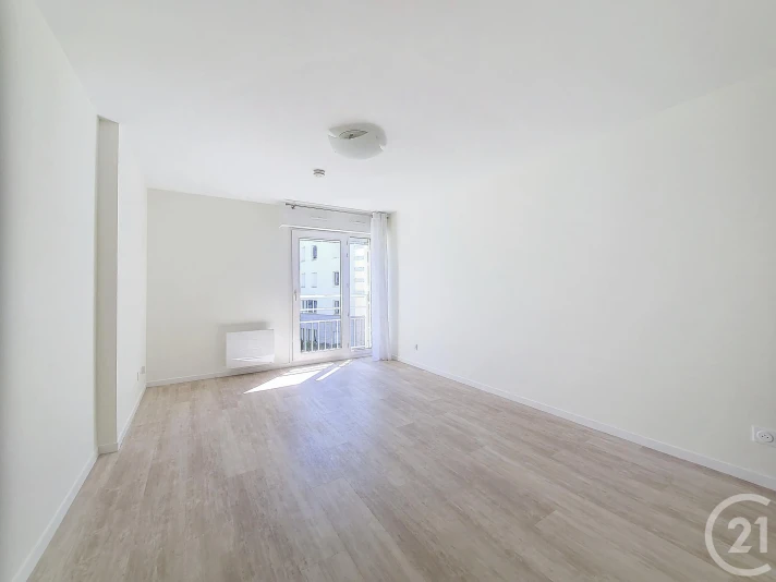 Voir la photo 1/5 du type apartment à Nantes