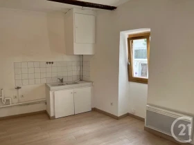 Appartement à Salinelles